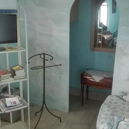 Case Vacanze Lovegno بيت للعطل *